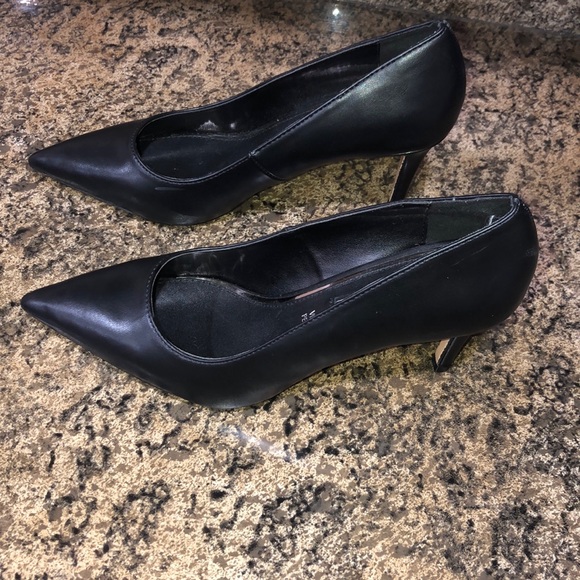 ClimbingNoob: Primadonna Slip On Shoes